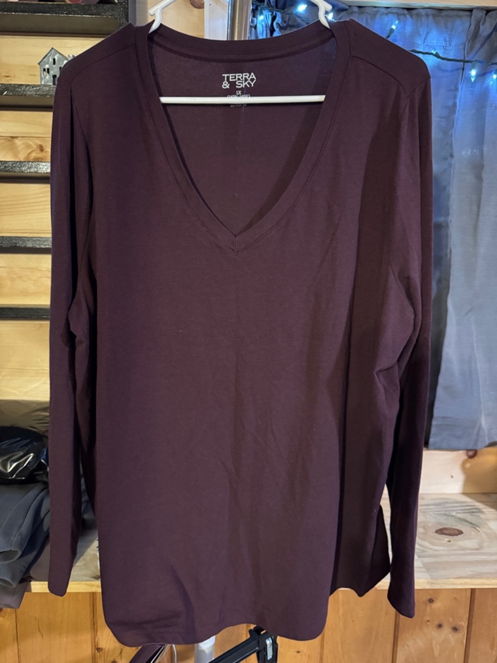 Terra & Sky Long Sleeve V-Neck Top - Plum